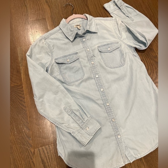 Talbots Button Up Women Medium Petite Lyocell Shirt Roll Tab Sleeve Pocket Blue - Picture 2 of 6